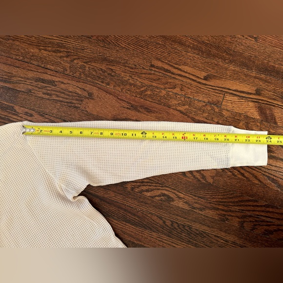 Filson Women’s Waffle Knit Thermal Crewneck - Picture 8 of 11